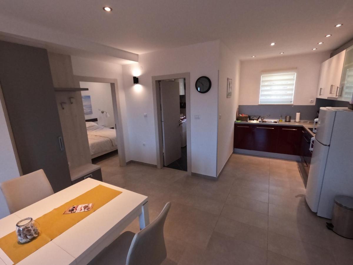 Gavza Dream View Apartment 크레스 외부 사진
